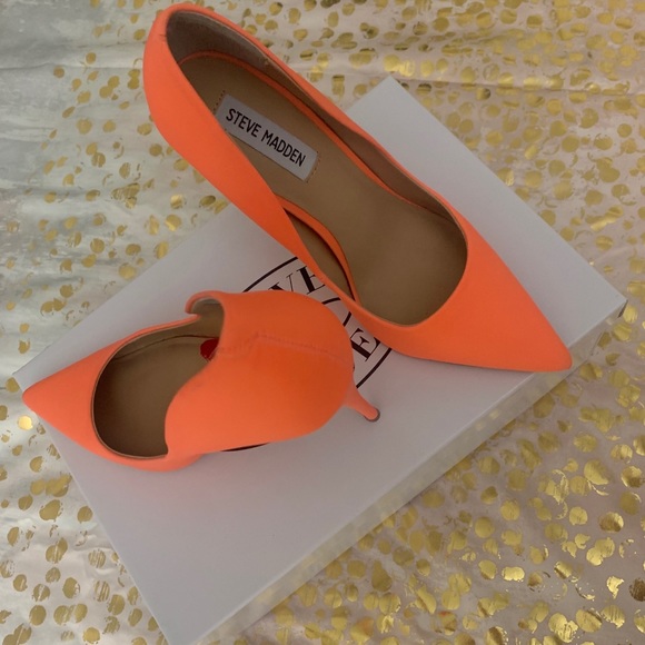 Steve Madden coral daisie pump - Picture 2 of 3